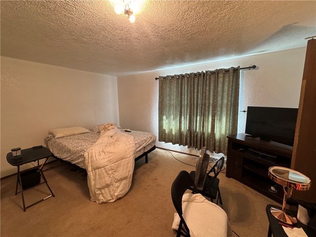164 Woodstone Lane, New Kensington, PA 15068