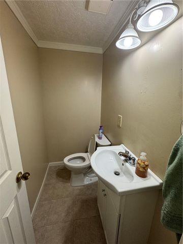 164 Woodstone Lane, New Kensington, PA 15068
