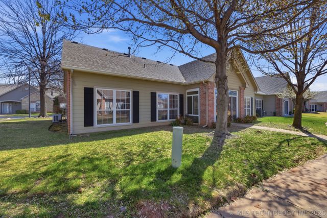 10110 S 94th East Place, Tulsa, OK 74133