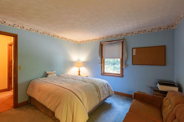 10 Lund Drive, Hudson, NH 03051