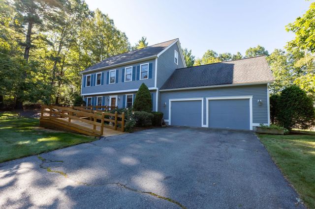 10 Lund Drive, Hudson, NH 03051