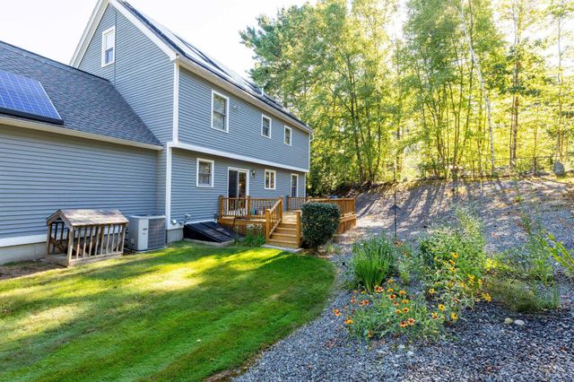 10 Lund Drive, Hudson, NH 03051