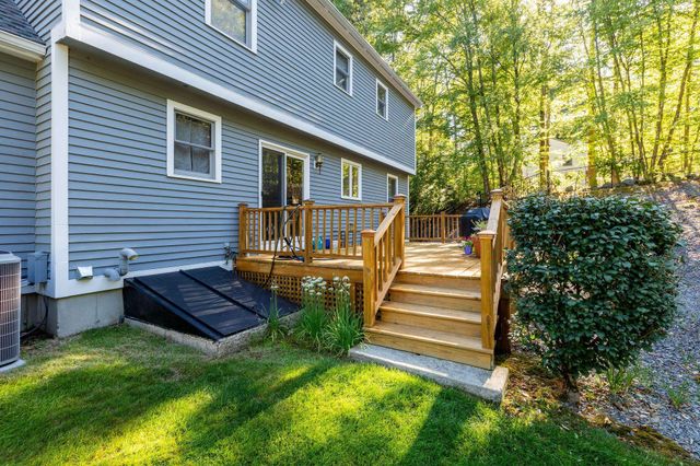 10 Lund Drive, Hudson, NH 03051