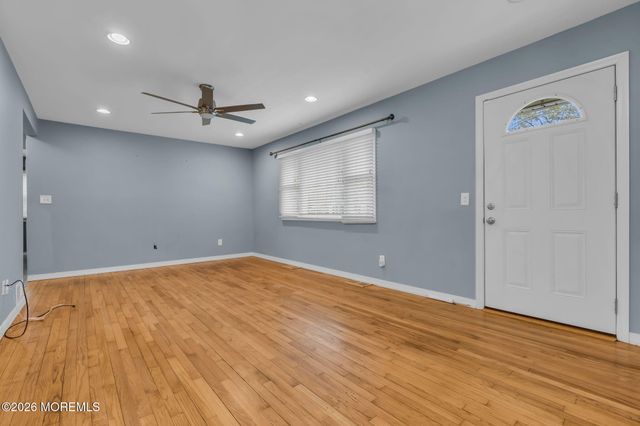 593 Beach Plum Road, Brick, NJ 08723