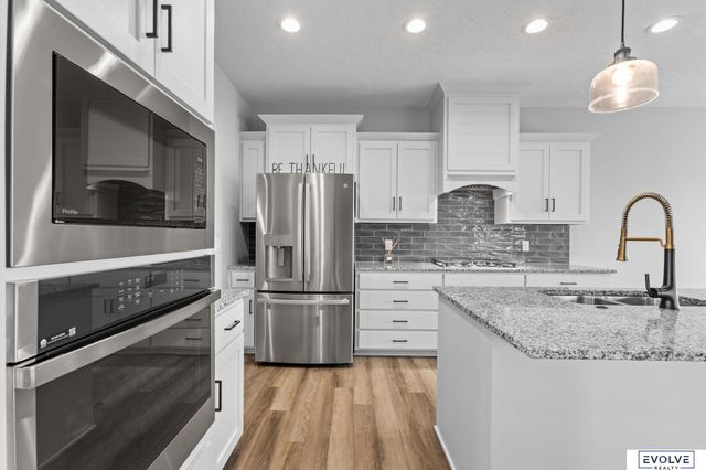 18128 Gretchen Avenue, Elkhorn, NE 68022