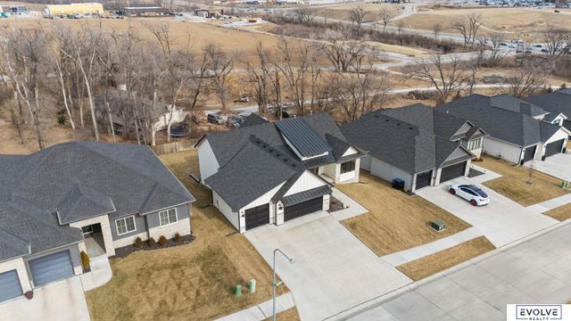 18128 Gretchen Avenue, Elkhorn, NE 68022