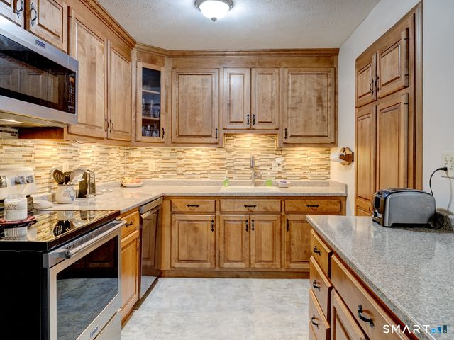 403 Hitchcock Road, Southington, CT 06489