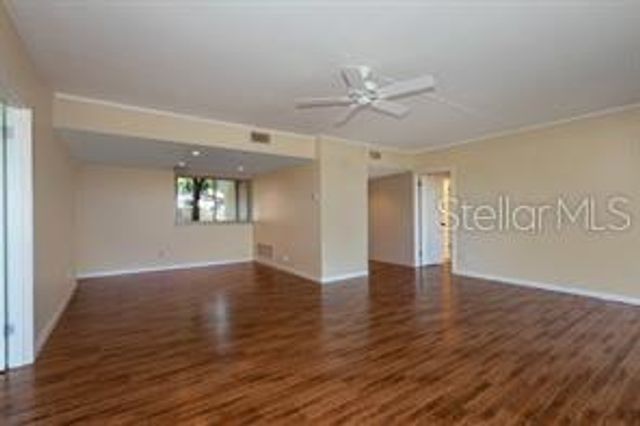 601 W OLD US HIGHWAY 441 8B, Mount Dora, FL 32757