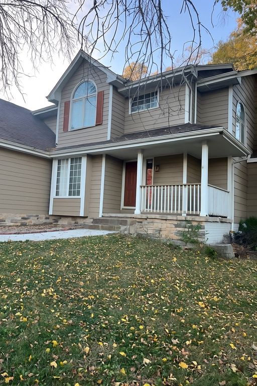 6909 Deerview Drive, Urbandale, IA 50322