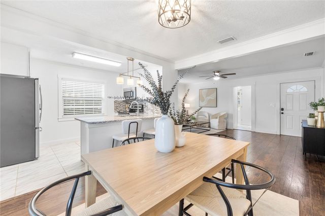 4009 N SEMINOLE AVENUE, Tampa, FL 33603