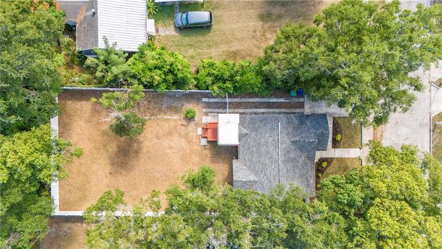 4009 N SEMINOLE AVENUE, Tampa, FL 33603