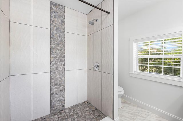 4009 N SEMINOLE AVENUE, Tampa, FL 33603