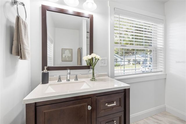 4009 N SEMINOLE AVENUE, Tampa, FL 33603