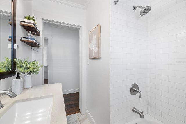 4009 N SEMINOLE AVENUE, Tampa, FL 33603