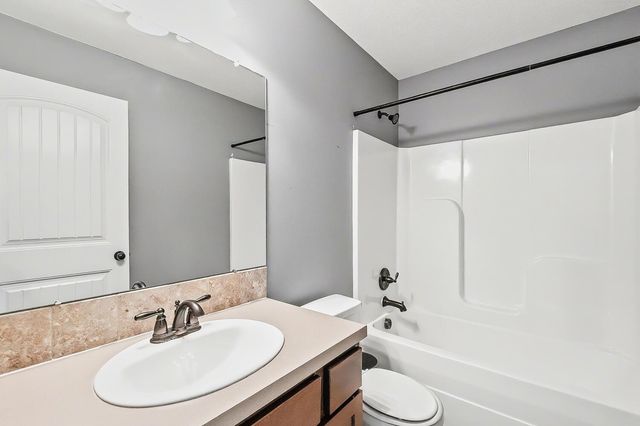 3219 N Emerson St, Derby, KS 67037