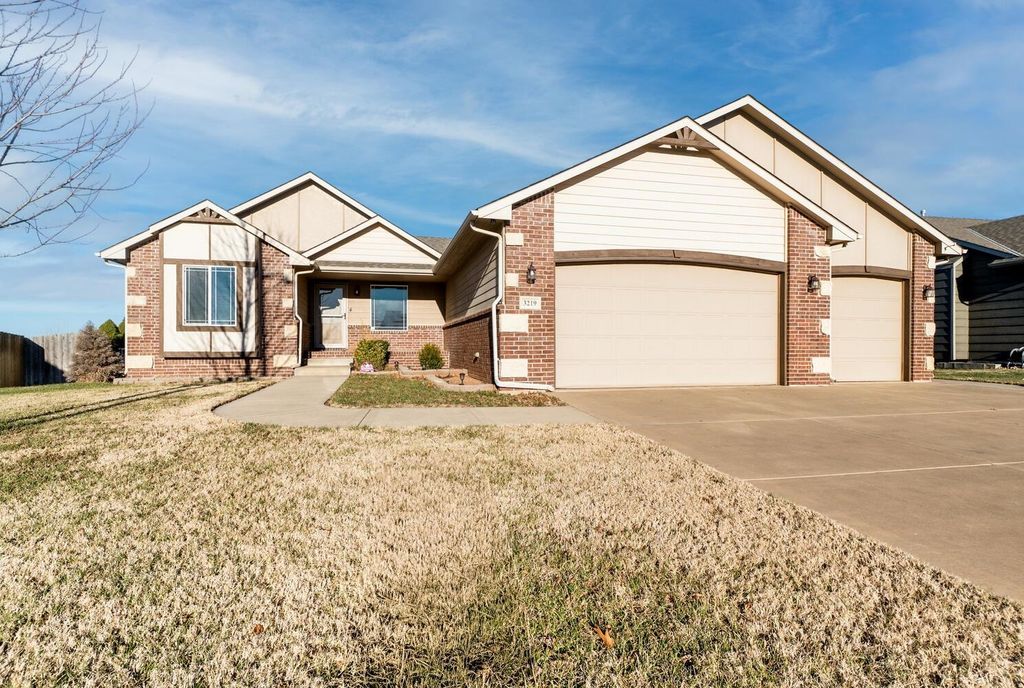 3219 N Emerson St, Derby, KS 67037