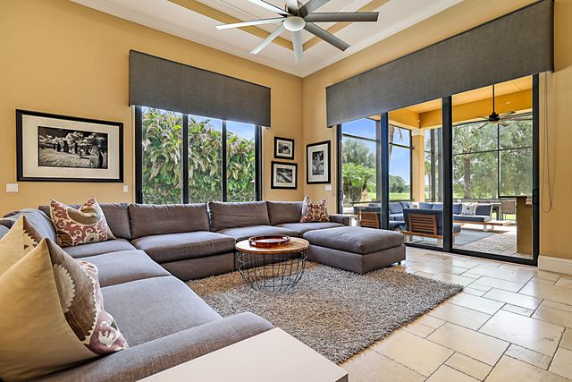 18337 SE Old Trail Drive W, Jupiter, FL 33478