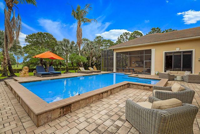 18337 SE Old Trail Drive W, Jupiter, FL 33478
