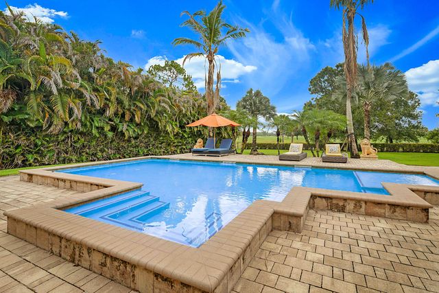 18337 SE Old Trail Drive W, Jupiter, FL 33478
