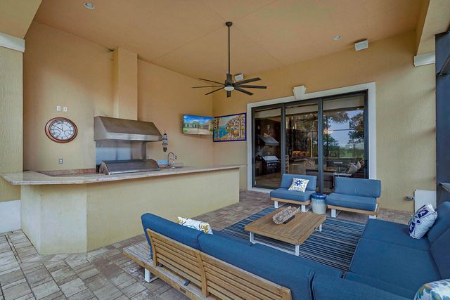 18337 SE Old Trail Drive W, Jupiter, FL 33478