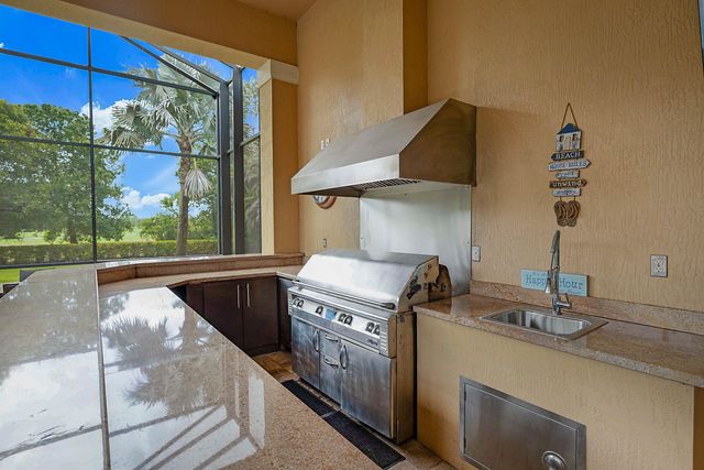 18337 SE Old Trail Drive W, Jupiter, FL 33478