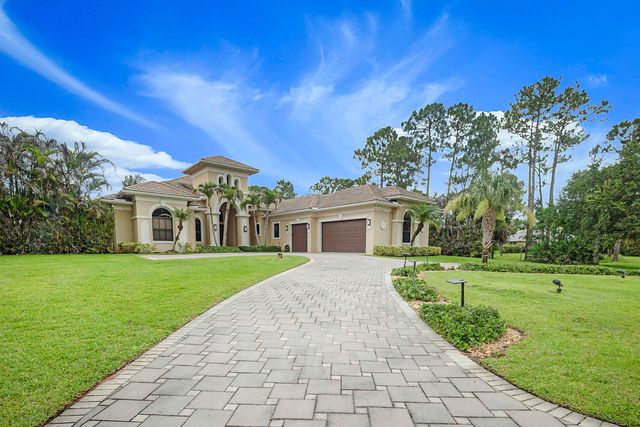 18337 SE Old Trail Drive W, Jupiter, FL 33478