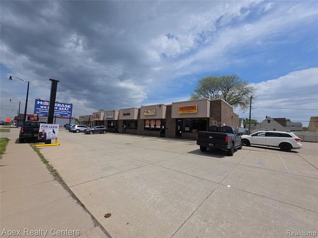 3387 Fort Street, Wyandotte, MI 48192