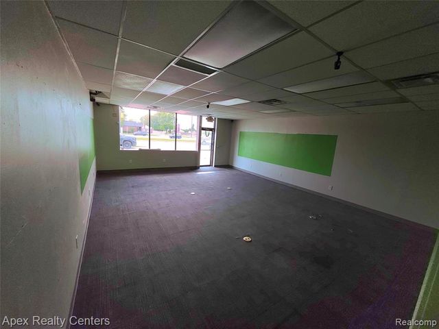 3387 Fort Street, Wyandotte, MI 48192