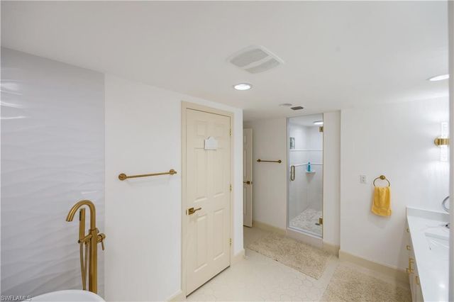 6001 Pelican Bay BLVD 204, Naples, FL 34108