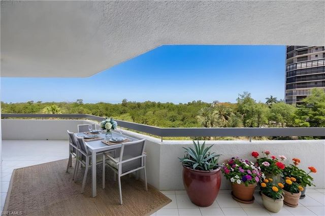 6001 Pelican Bay BLVD 204, Naples, FL 34108