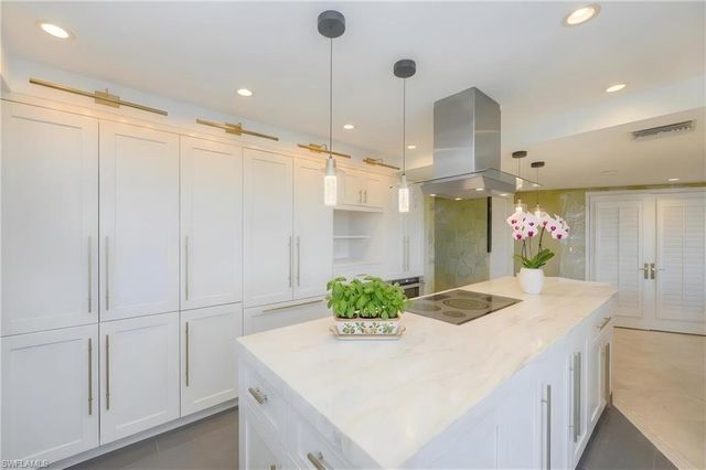 6001 Pelican Bay BLVD 204, Naples, FL 34108