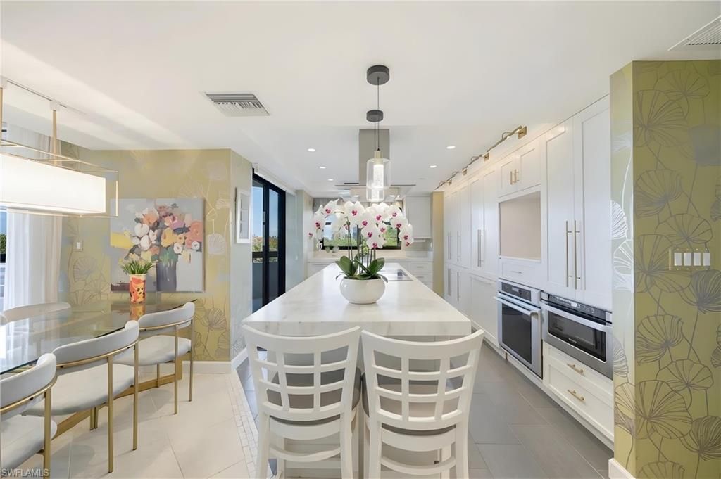 6001 Pelican Bay BLVD 204, NAPLES, FL 34108 — photo 2