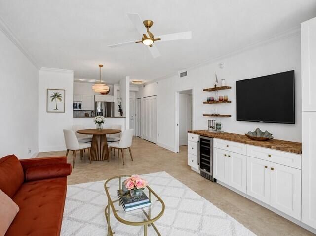 616 Clearwater Park Road 1107, West Palm Beach, FL 33401