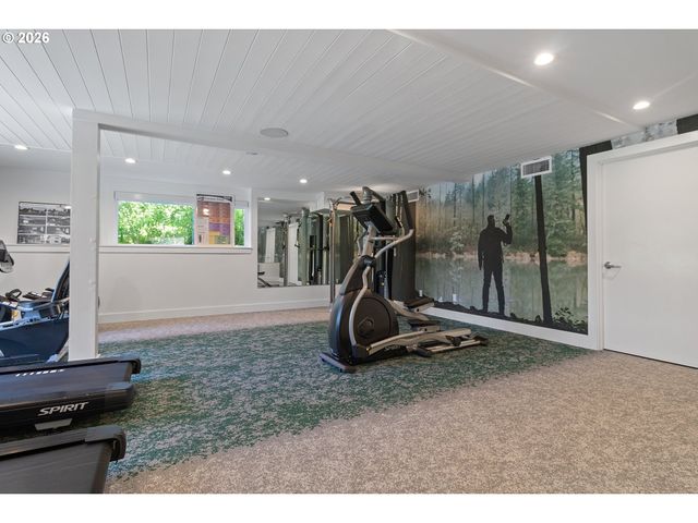 570 N 10TH Ave 2, Cornelius, OR 97113