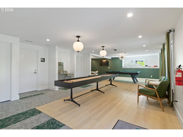 570 N 10TH Ave 2, Cornelius, OR 97113