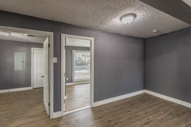 1106 Oak Street, Grand Prairie, TX 75050