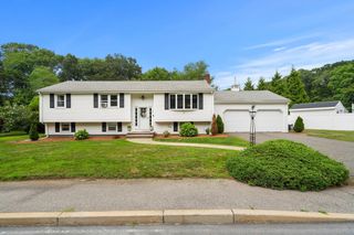 78 Robbie Rd, Braintree, MA 02184