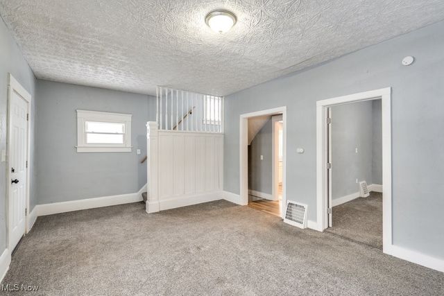 2100 12th Street SW, Akron, OH 44314