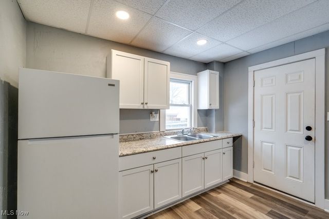 2100 12th Street SW, Akron, OH 44314