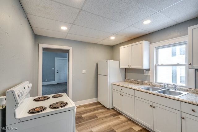 2100 12th Street SW, Akron, OH 44314