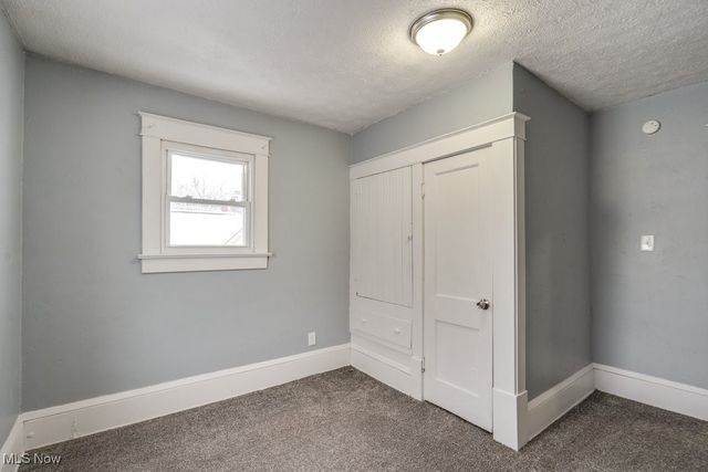 2100 12th Street SW, Akron, OH 44314