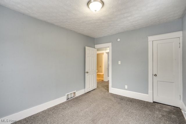 2100 12th Street SW, Akron, OH 44314