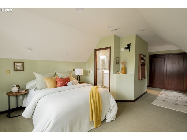 6038 Ne 29TH Ave, Portland, OR 97211