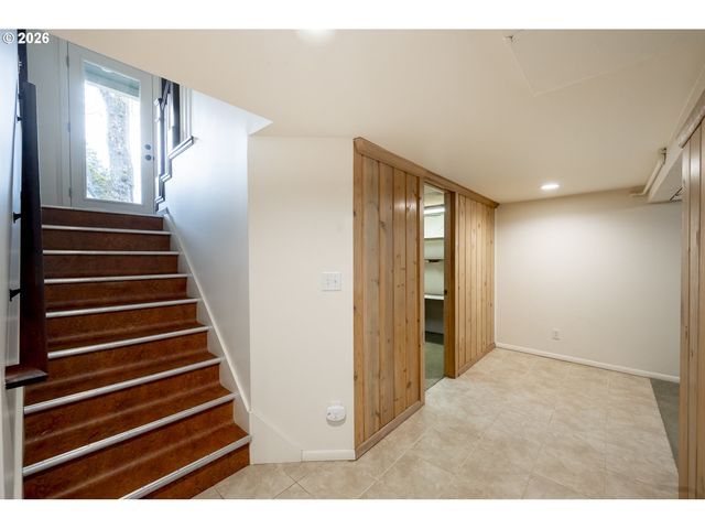 6038 Ne 29TH Ave, Portland, OR 97211