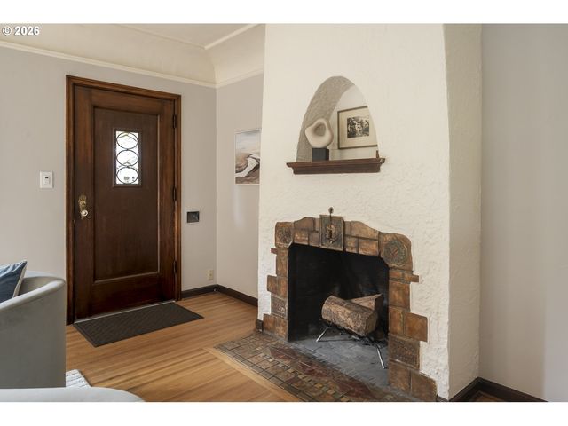 6038 Ne 29TH Ave, Portland, OR 97211