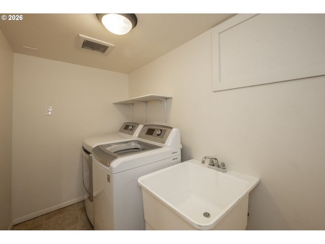 6038 Ne 29TH Ave, Portland, OR 97211