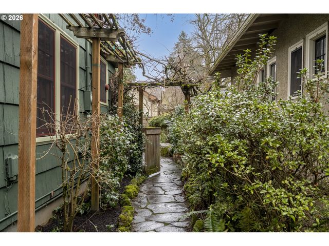 6038 Ne 29TH Ave, Portland, OR 97211