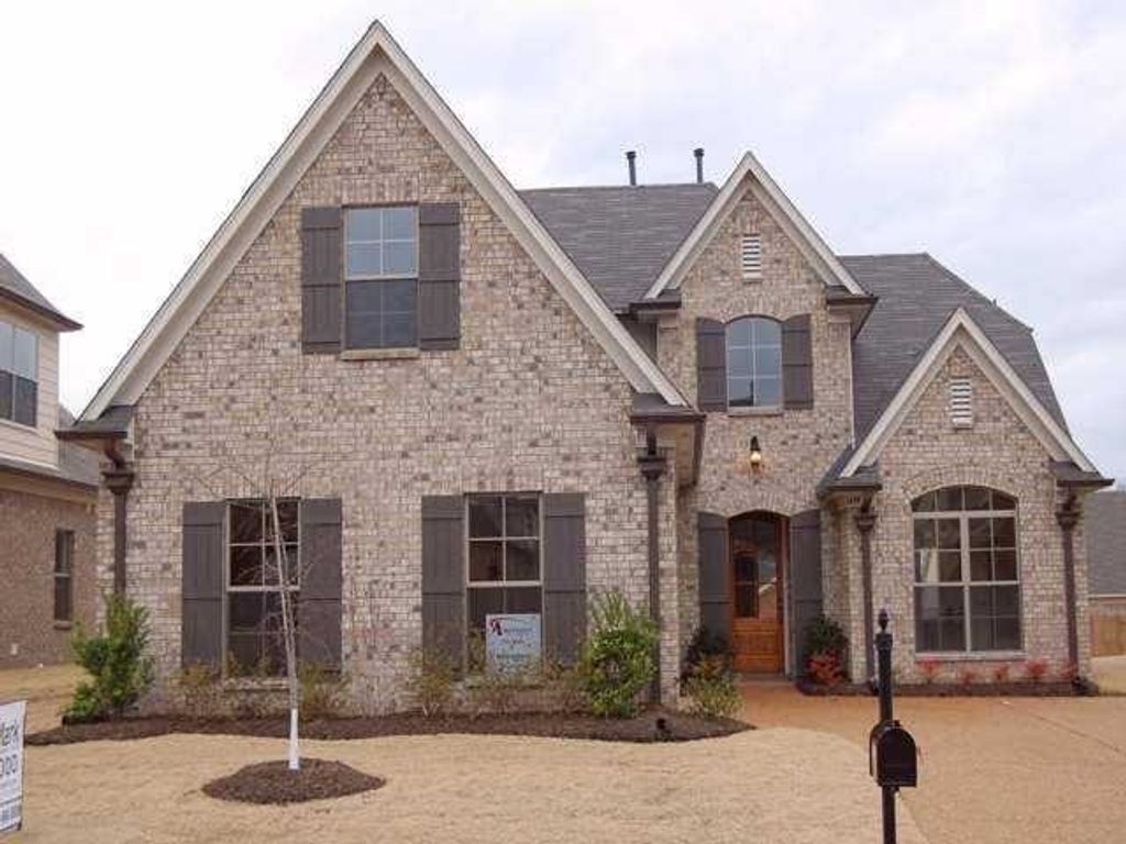 1419 SAWMILL CREEK LN, Cordova, TN 38016