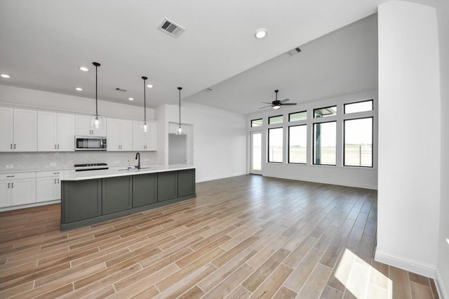 21710 Swift Flier Lane, Cypress, TX 77433