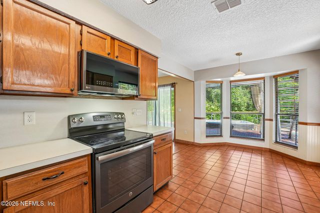 514 LOS PALMAS Drive, Fleming Island, FL 32003